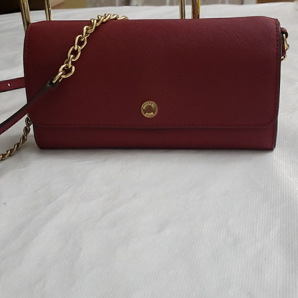 Michael Kors Crossbody Wallet Great Used Condition